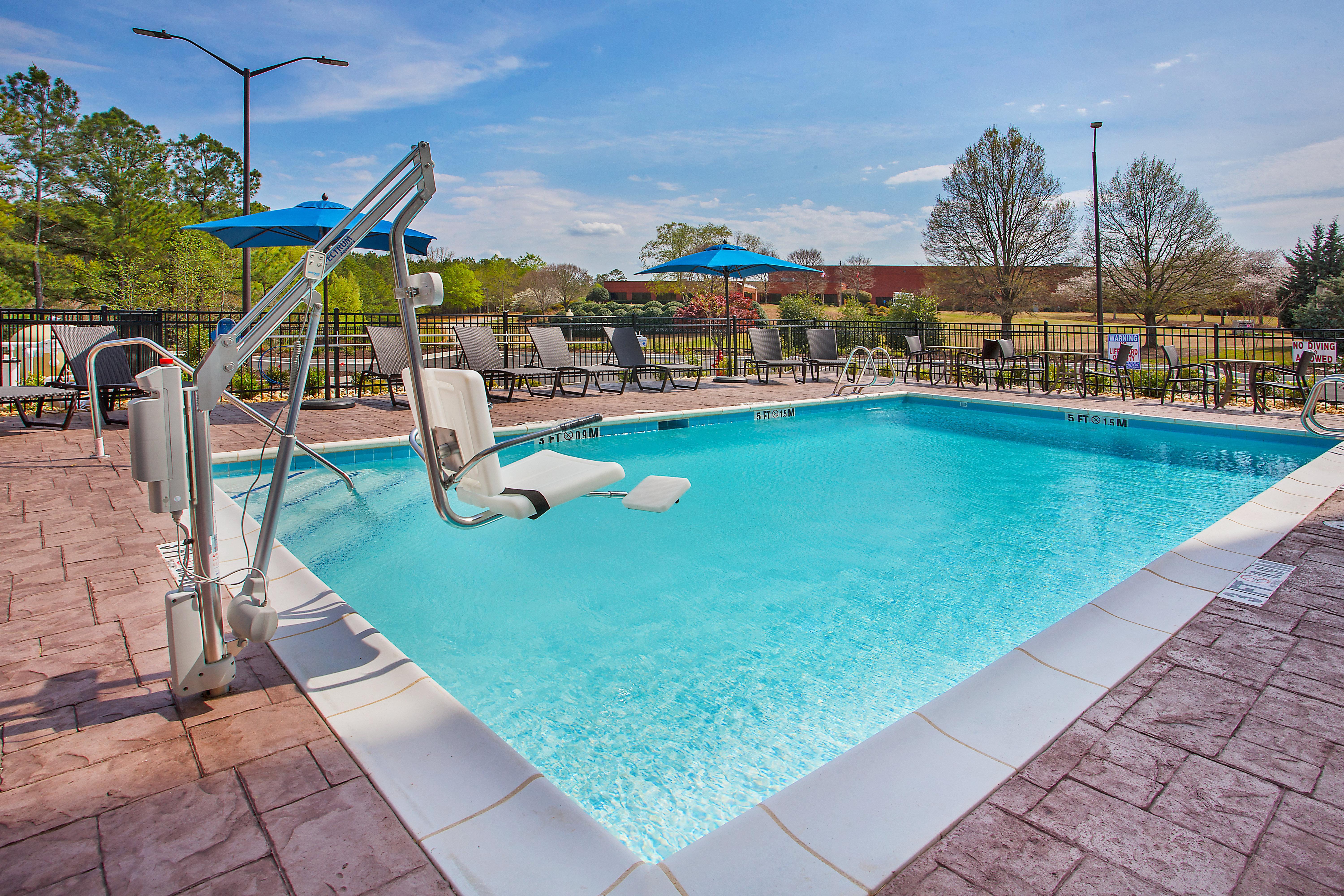 Holiday Inn Express & Suites Covington By Ihg Esterno foto