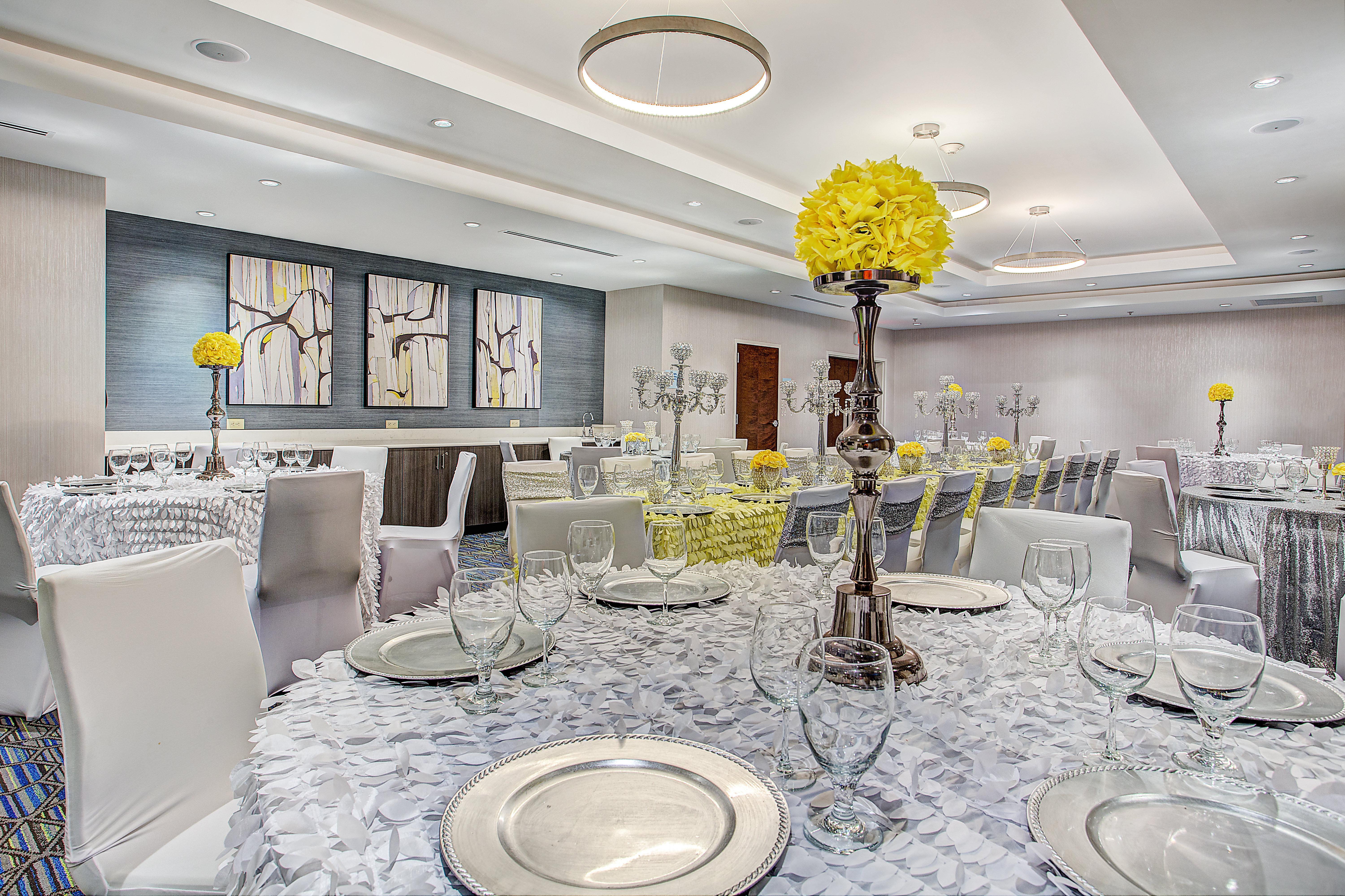 Holiday Inn Express & Suites Covington By Ihg Esterno foto