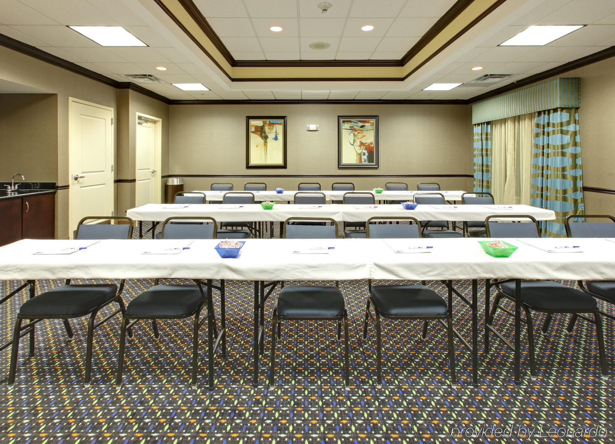 Holiday Inn Express & Suites Covington By Ihg Servizi foto