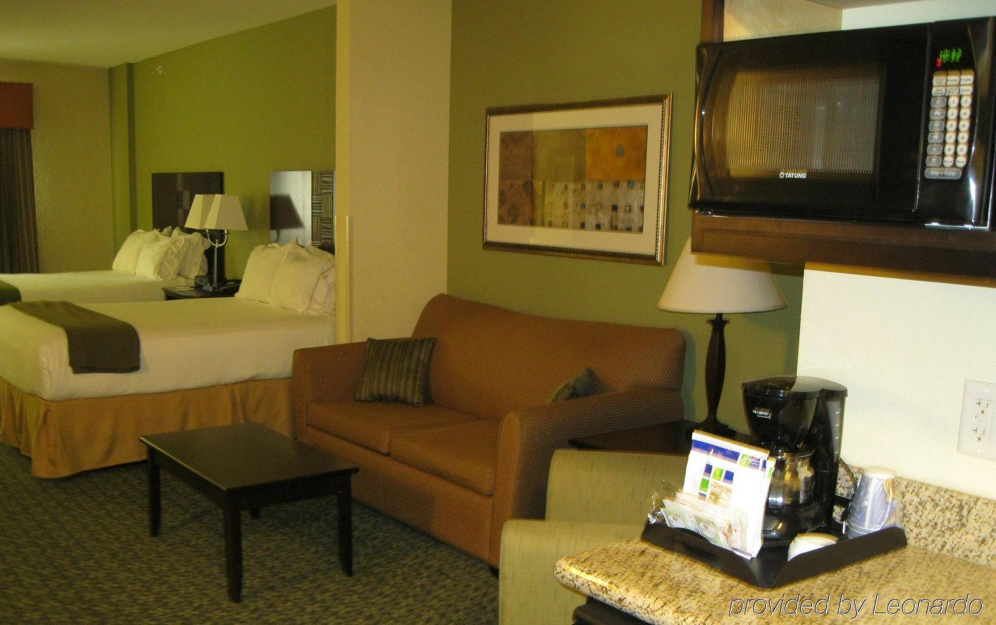 Holiday Inn Express & Suites Covington By Ihg Esterno foto
